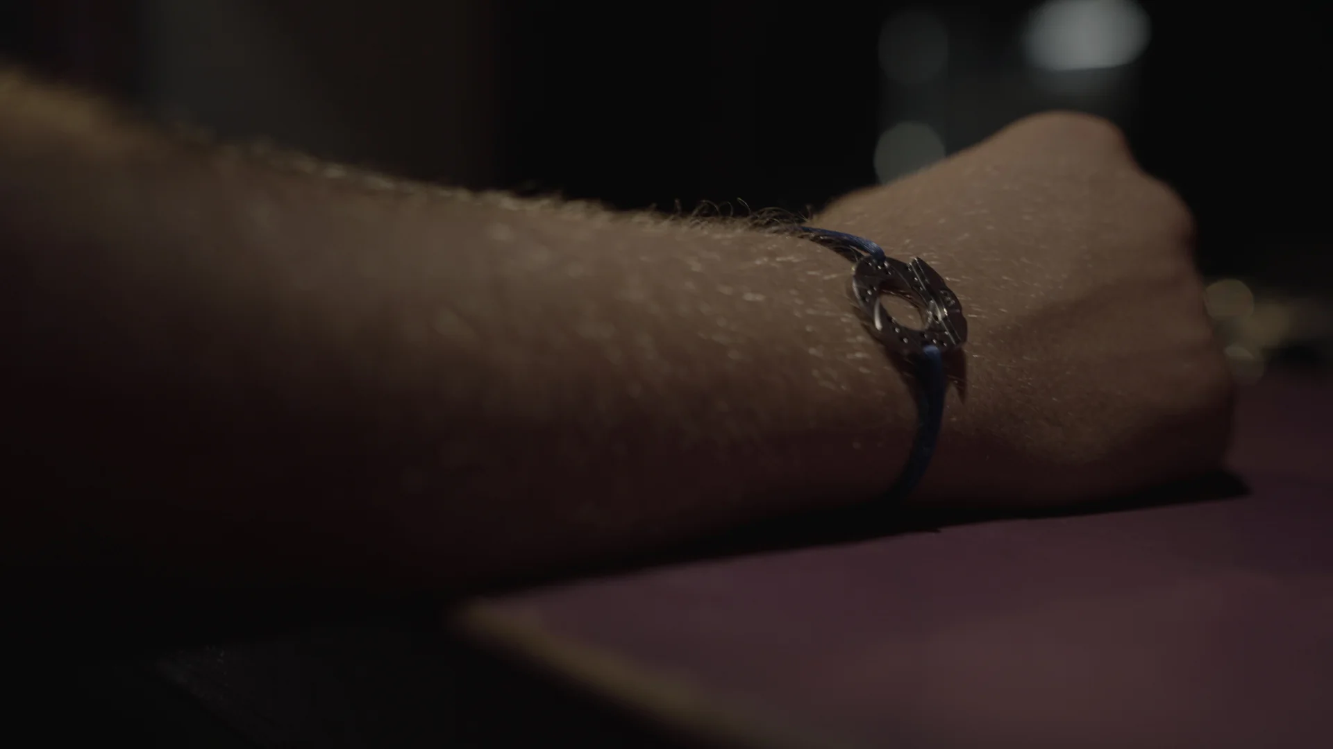 Bracelet TIBRAKE porté au poignet
